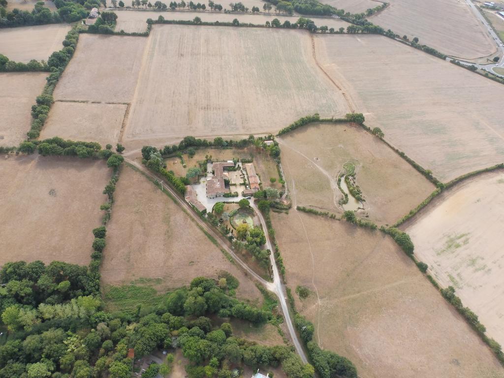 Bed and Breakfast Logis De La Robliniere Landevieille Esterno foto