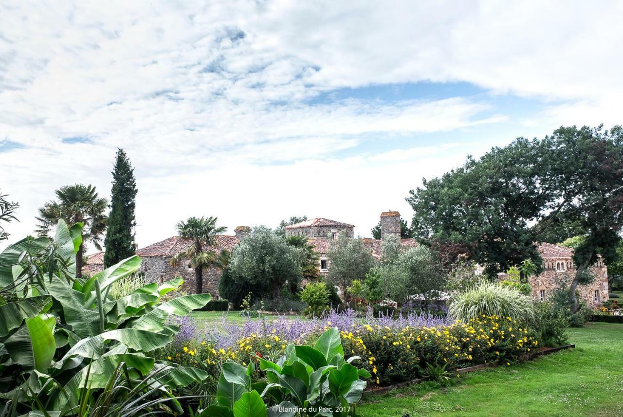 Bed and Breakfast Logis De La Robliniere Landevieille Esterno foto