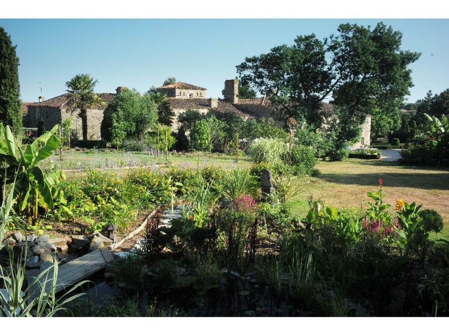 Bed and Breakfast Logis De La Robliniere Landevieille Esterno foto